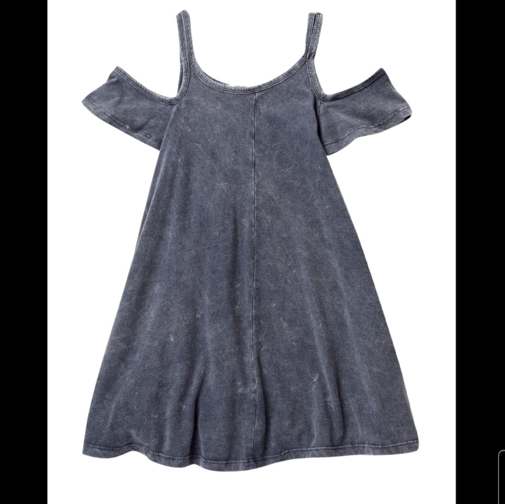 ⭐Host Pick⭐MADDIE | Cold Shoulder Swing Dress 👗